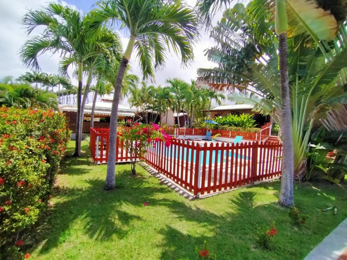 Villa Isk Location Sainte-Rose Exterior foto